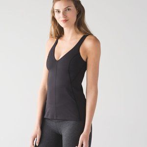 Lululemon Contour Tank Top - Size 6